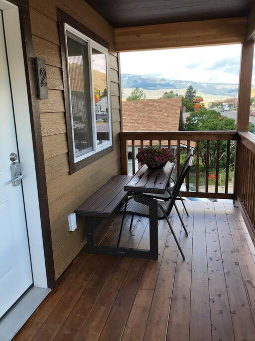 Parkway Yellowstone Guest House Room #2 Gardiner Exterior photo