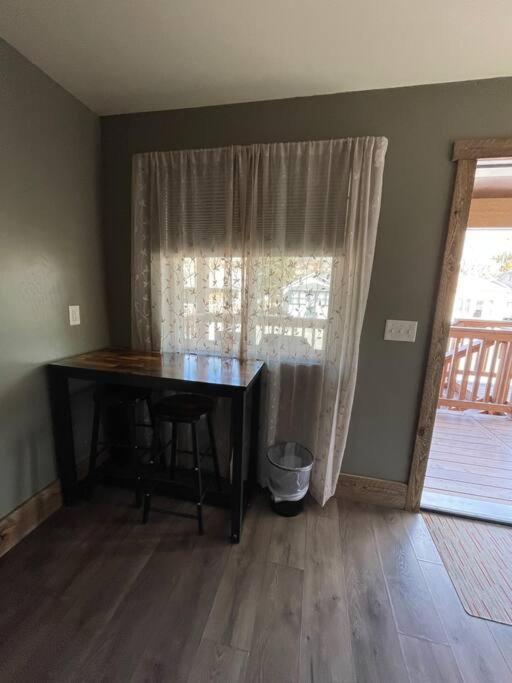 Parkway Yellowstone Guest House Room #2 Gardiner Exterior photo